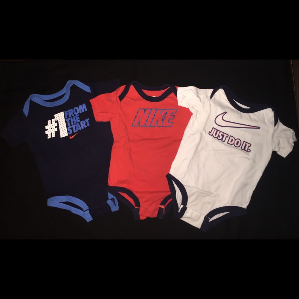 Nike Onesies 6/9 months